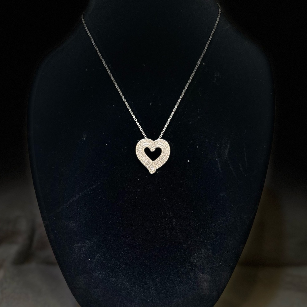 Silver Heart Pendant Necklace